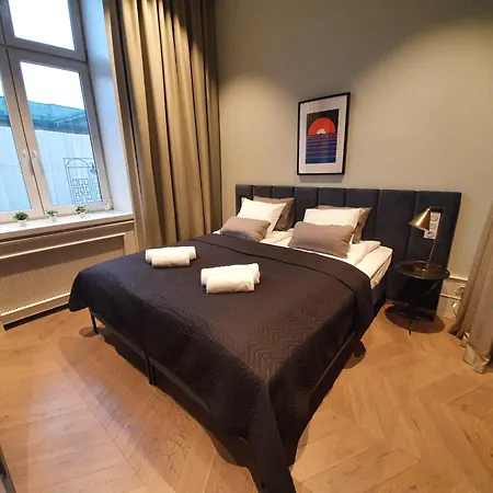 Stradom By Noah Krakkó